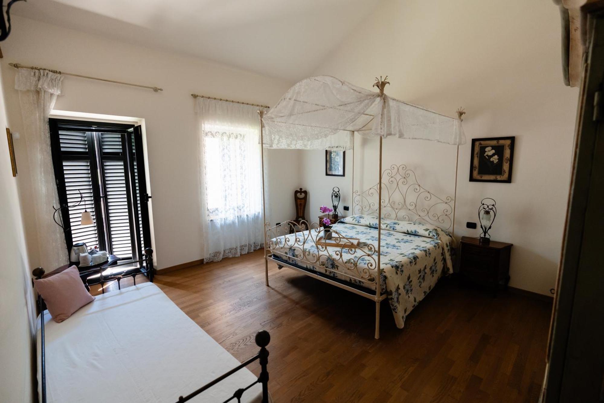 Cadgal - Tenuta La Cova Calamandrana Zewnętrze zdjęcie